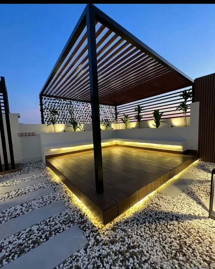 مظلات حدائق حديثة في نجران